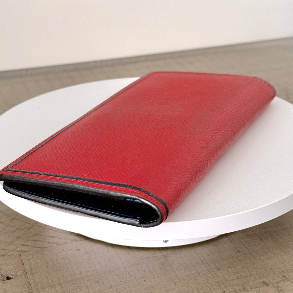 Louis Vuitton Red Taiga Leather Brazza Wallet - Picture 8 of 15